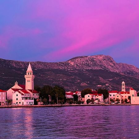 Apartments Ruza Kaštela エクステリア 写真