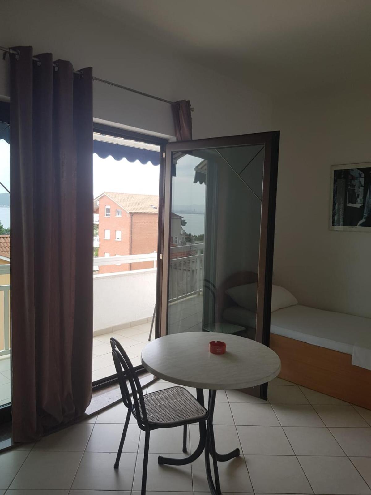 Apartments Ruza Kaštela 部屋 写真