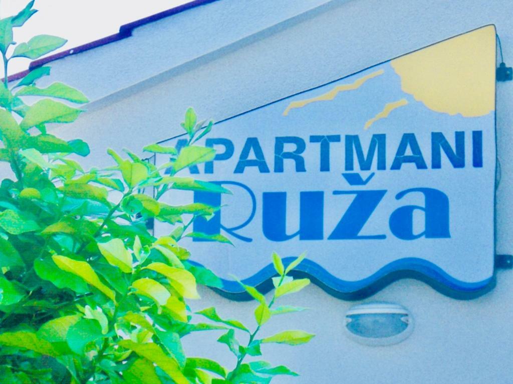 Apartments Ruza Kaštela エクステリア 写真