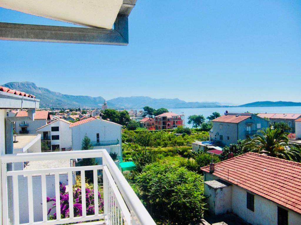 Apartments Ruza Kaštela エクステリア 写真